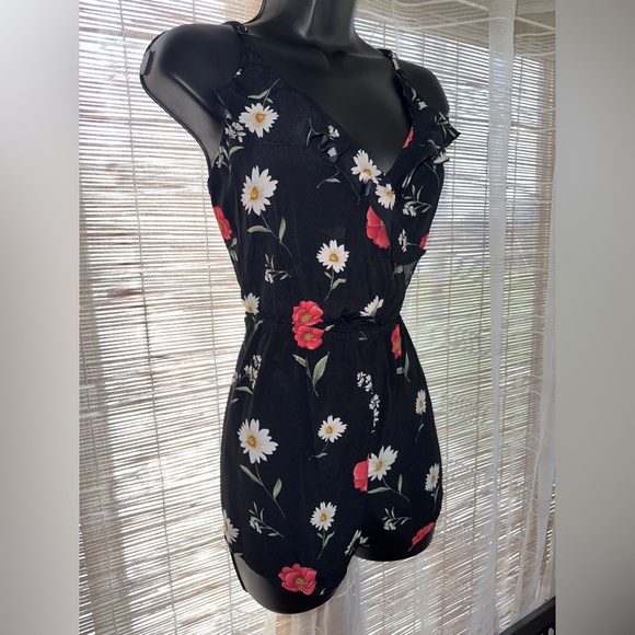 NWOT Ruffle Flora Cami Romper - Picture 3 of 14